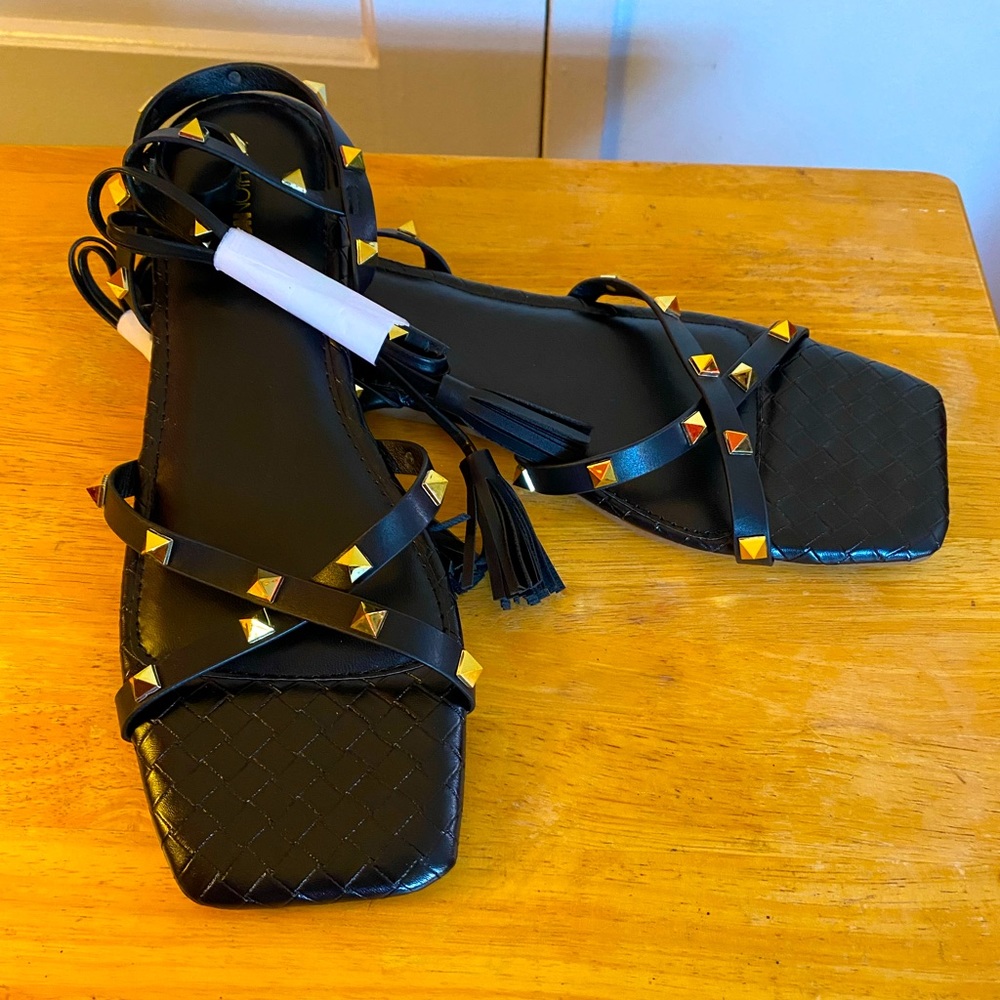 Flat sandals, Black, Wrap up ankle ties, square toe